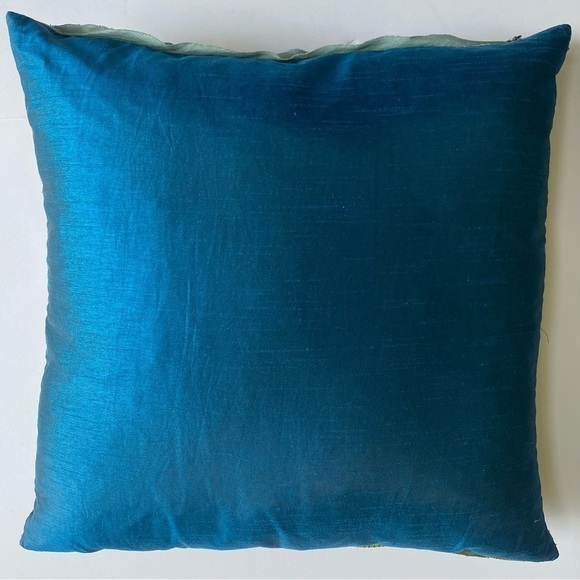 2 Pier 1 Imports Multicolored Stripe Decorative Throw Accent Pillows - Picture 8 of 10